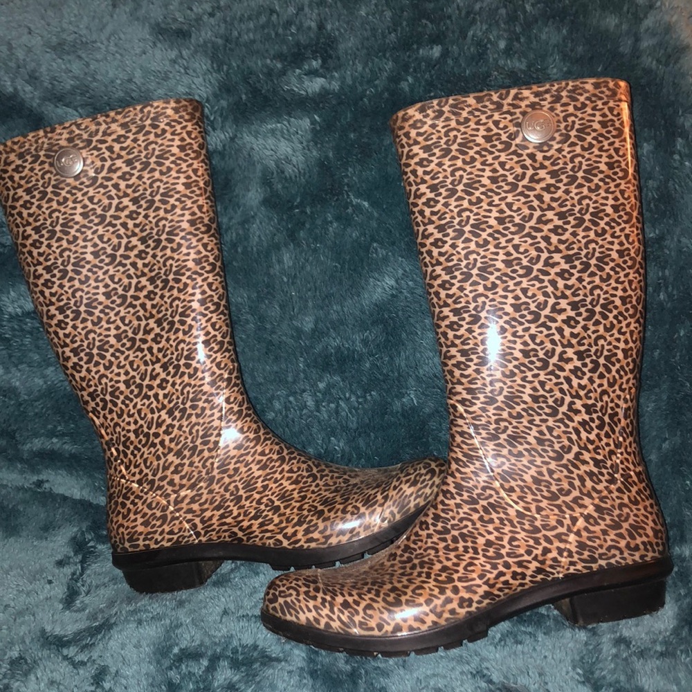 Ugg Rain boots 👢 FINAL MARKDOWN!!